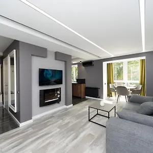 luxrent-apartments-on-lesi-ukrainki-kiev.hotels-of-kiev.com/